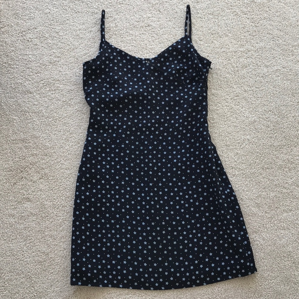 V neck dress (size 6)
